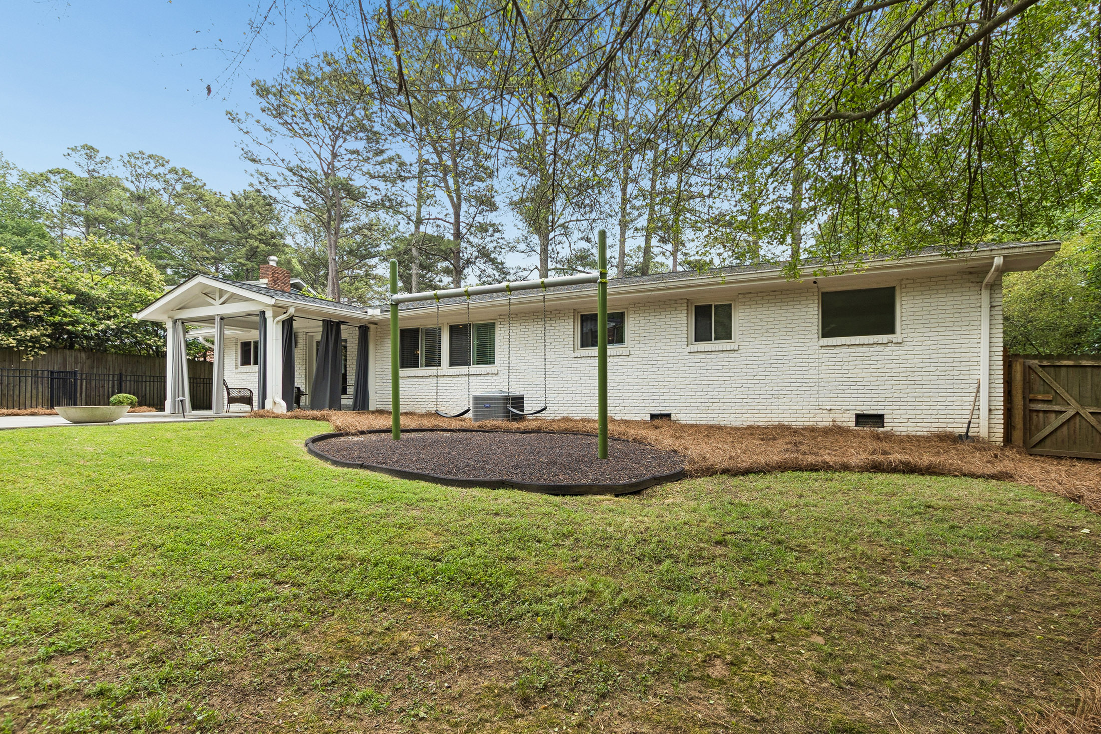  Updated Mid-Century Modern in Dunwoody North Driving Club - 物件實景