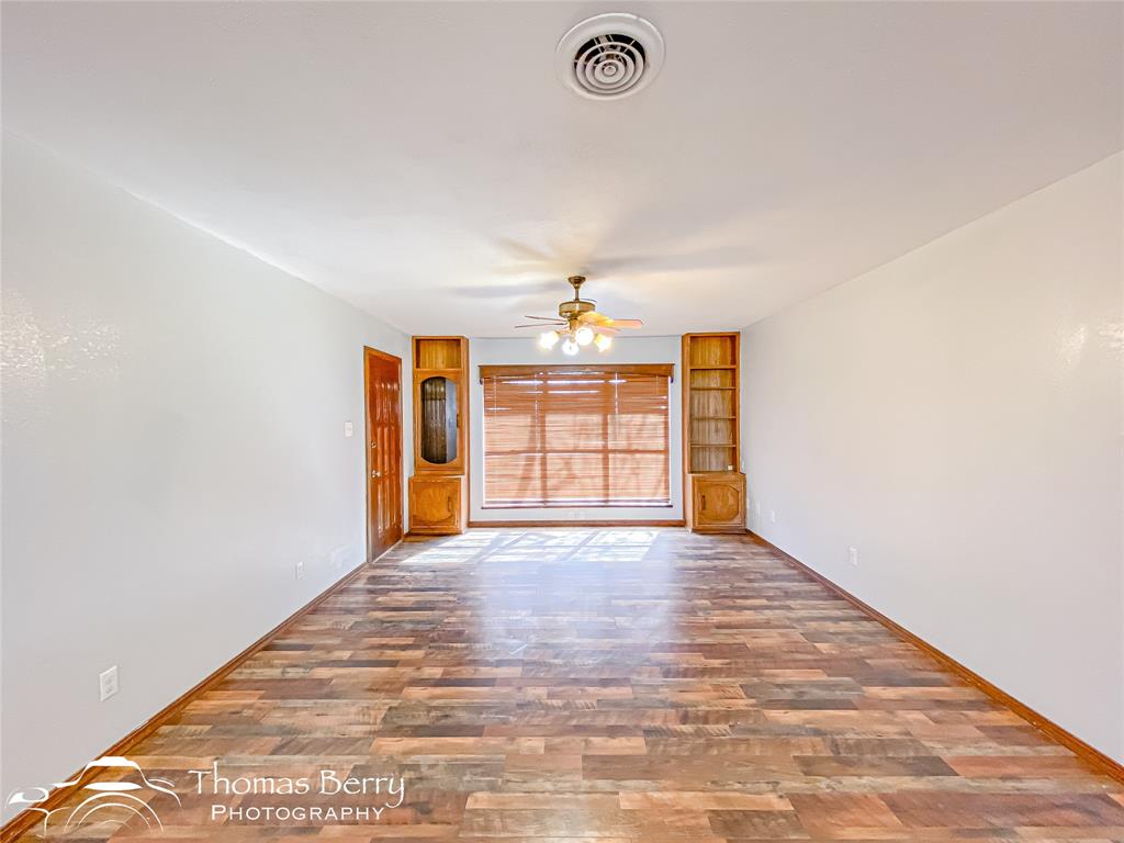 Stamford, Texas, 79553, United States, 3 Bedrooms Bedrooms, ,3 BathroomsBathrooms,Residential,For Sale,1696805