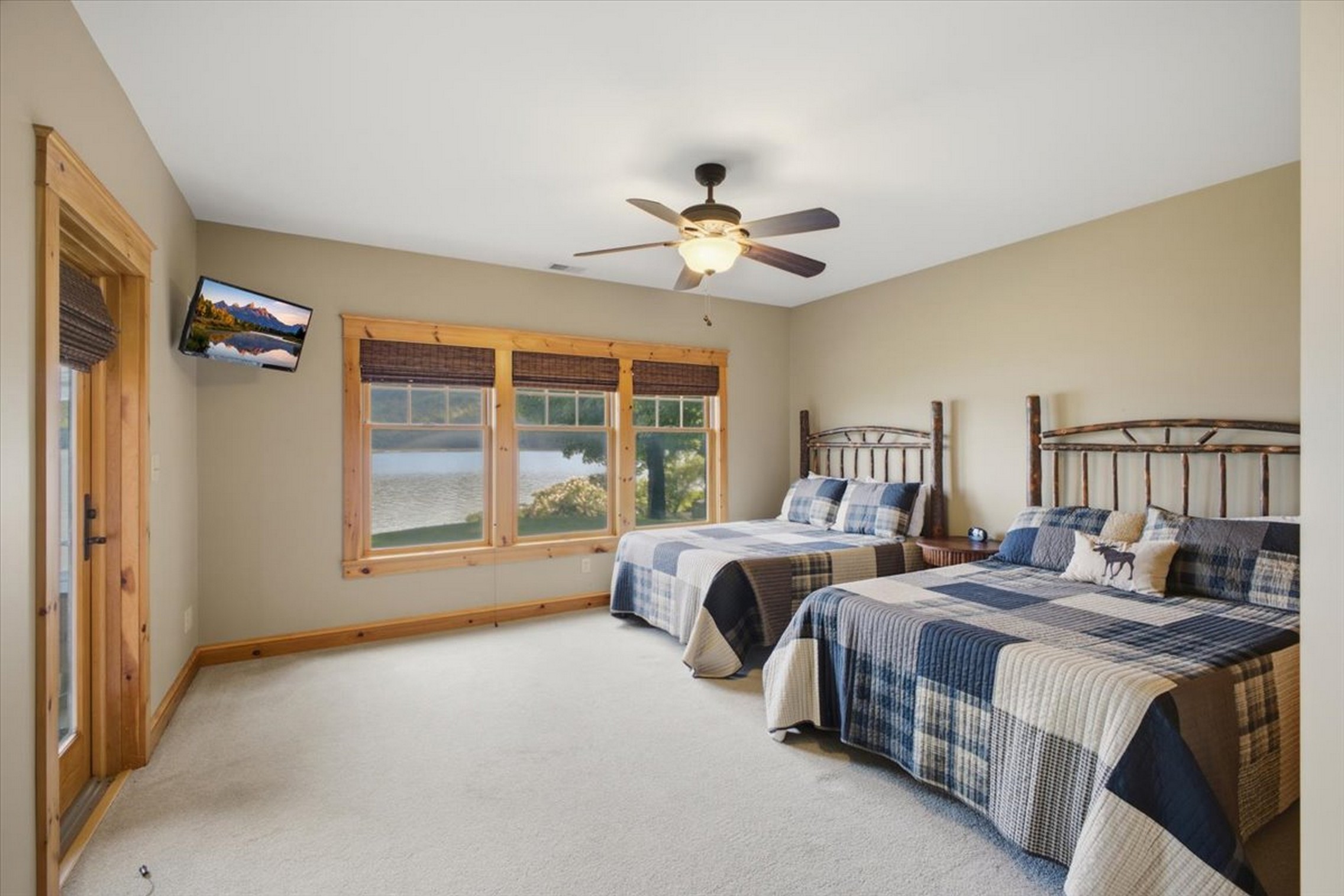  64 Pointe Drive, Schroon Lake, NY, 12870 - 物件實景