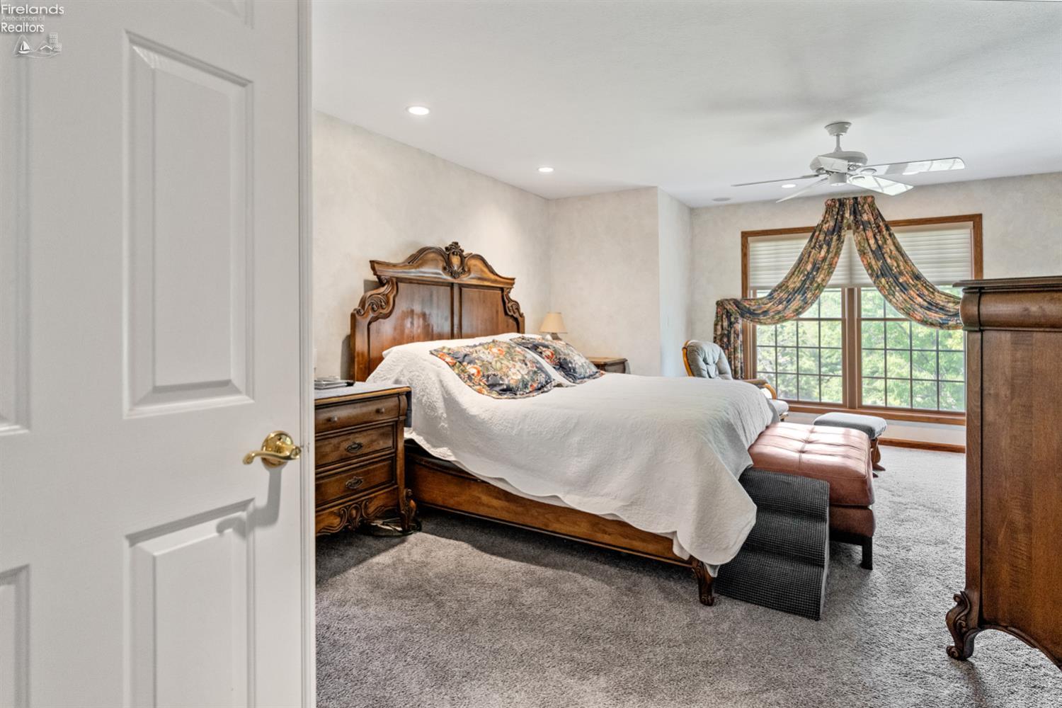Port Clinton, Ohio, 43452, United States, 3 Bedrooms Bedrooms, ,3 BathroomsBathrooms,Residential,For Sale,1921472