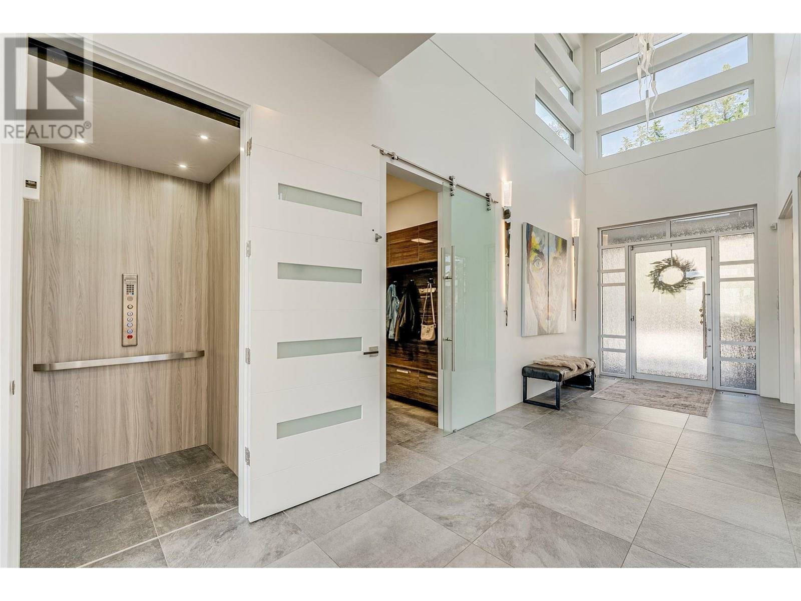 LAKE COUNTRY, British Columbia, V4V 2G2, CA, 4 Bedrooms Bedrooms, ,3 BathroomsBathrooms,Residential,For Sale,1859669