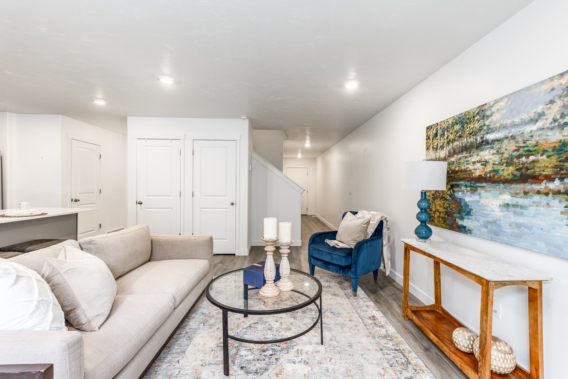  Move-In Ready  Appliances Included  Walk-In Closets in Every Bedroom - 物件實景