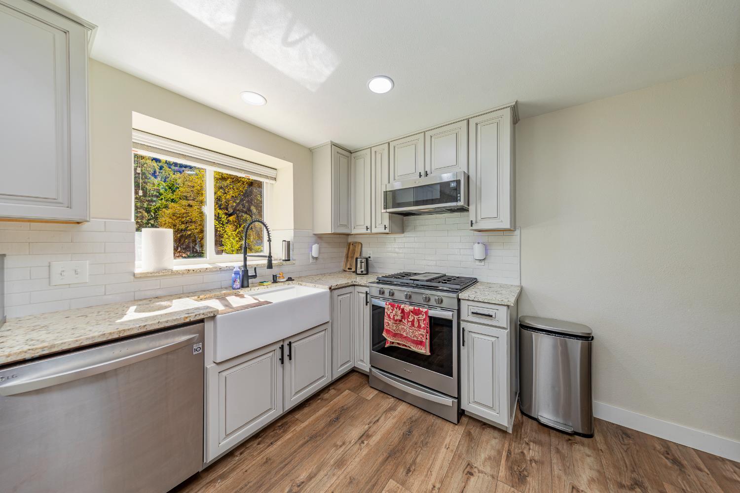 Coarsegold, California, 93614, United States, 4 Bedrooms Bedrooms, ,4 BathroomsBathrooms,Residential,For Sale,1981701