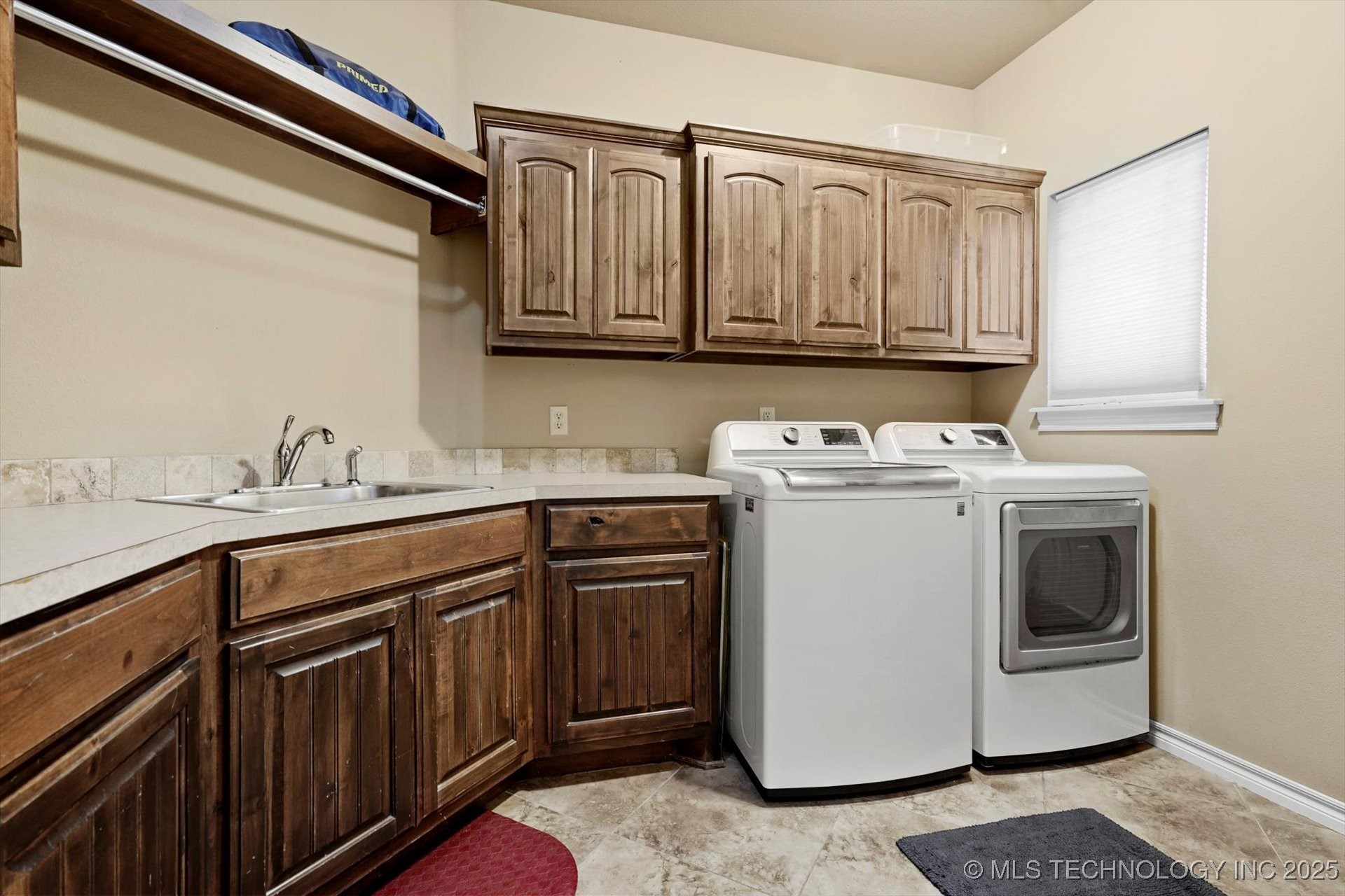 Bixby, Oklahoma, 74070, United States, 4 Bedrooms Bedrooms, ,5 BathroomsBathrooms,Residential,For Sale,1829148