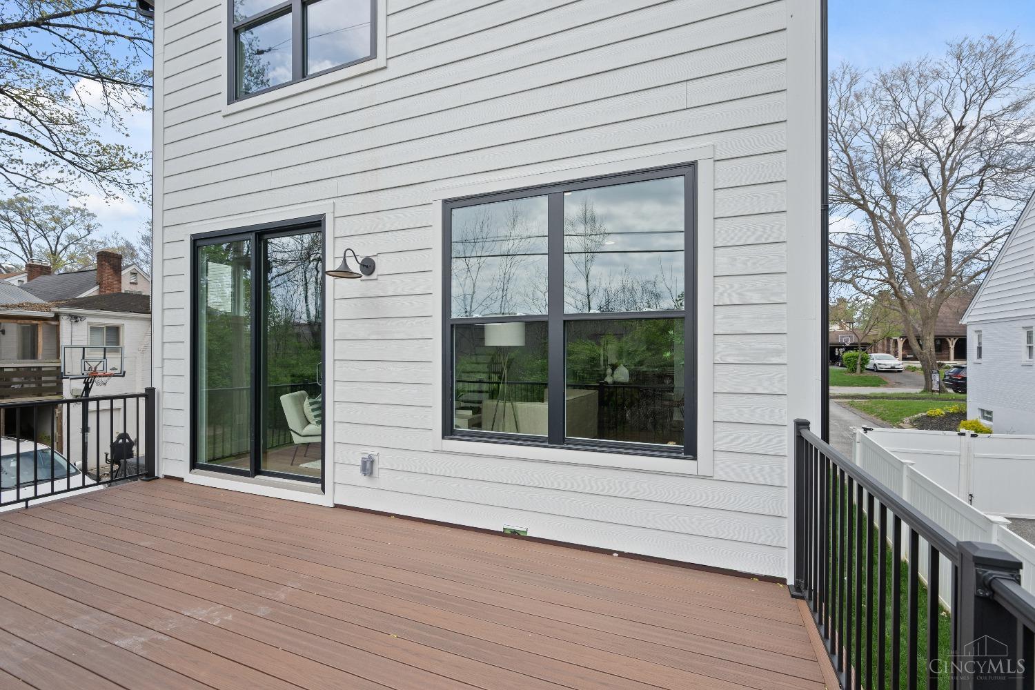 Cincinnati, Ohio, 45208, United States, 3 Bedrooms Bedrooms, ,4 BathroomsBathrooms,Residential,For Sale,1784829