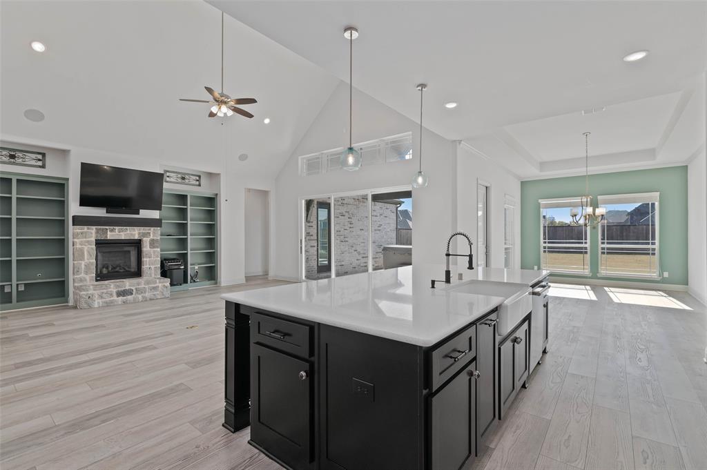 Shady Shores, Texas, 76208, United States, 4 Bedrooms Bedrooms, ,4 BathroomsBathrooms,Residential,For Sale,1983934