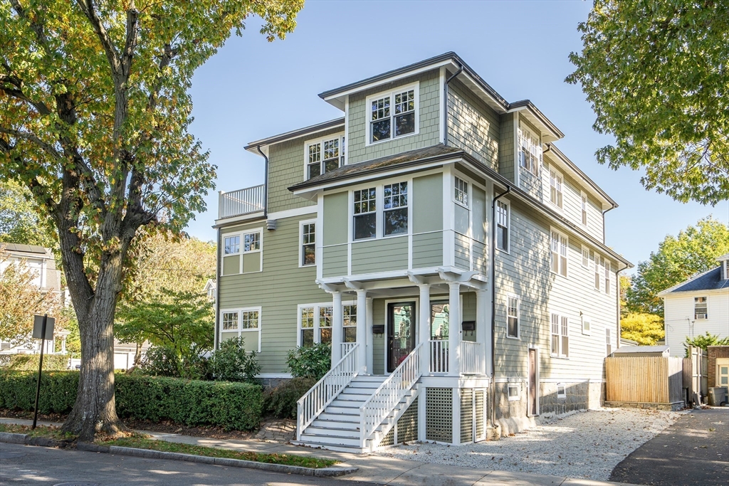 Brookline, Massachusetts, 02445, United States, 10 Bedrooms Bedrooms, ,4 BathroomsBathrooms,Residential,For Sale,1911377