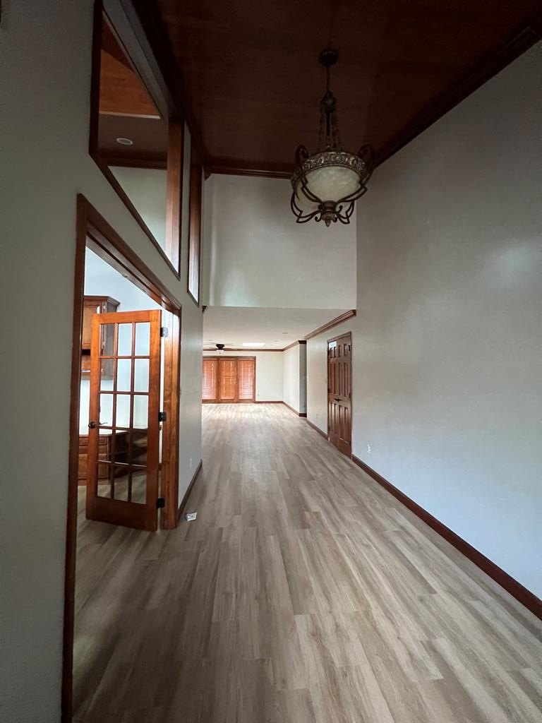 Pikeville, Kentucky, 41501, United States, 4 Bedrooms Bedrooms, ,5 BathroomsBathrooms,Residential,For Sale,1916464