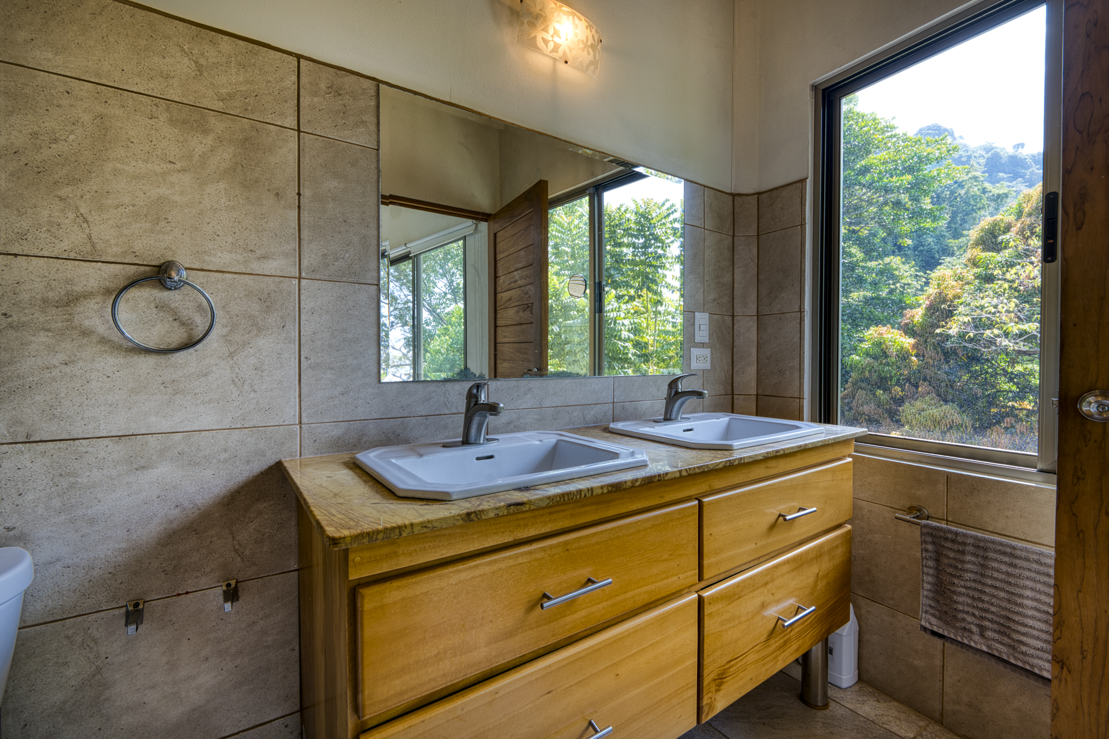 Dominical, Puntarenas, CR, 3 Bedrooms Bedrooms, ,3 BathroomsBathrooms,Residential,For Sale,1759827
