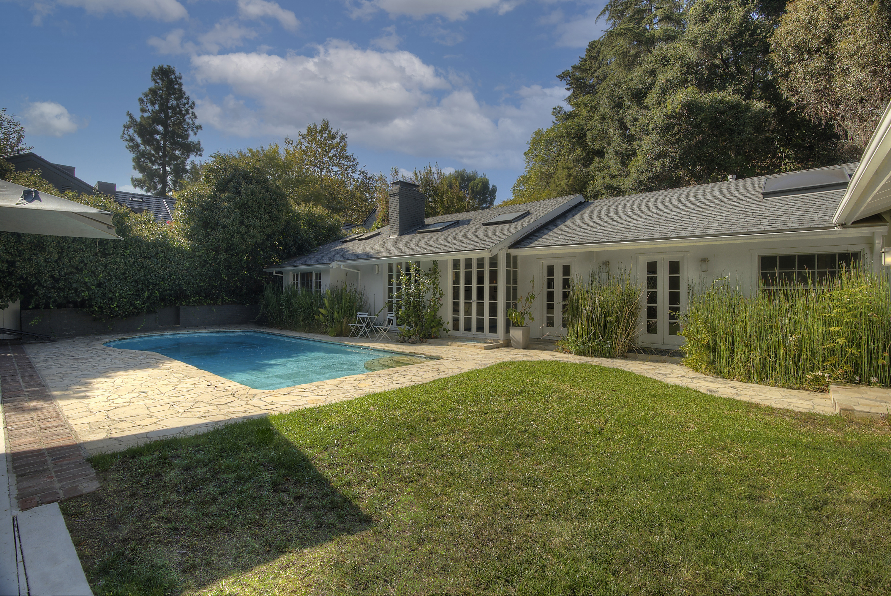 2761 Hutton Dr - 物件實景