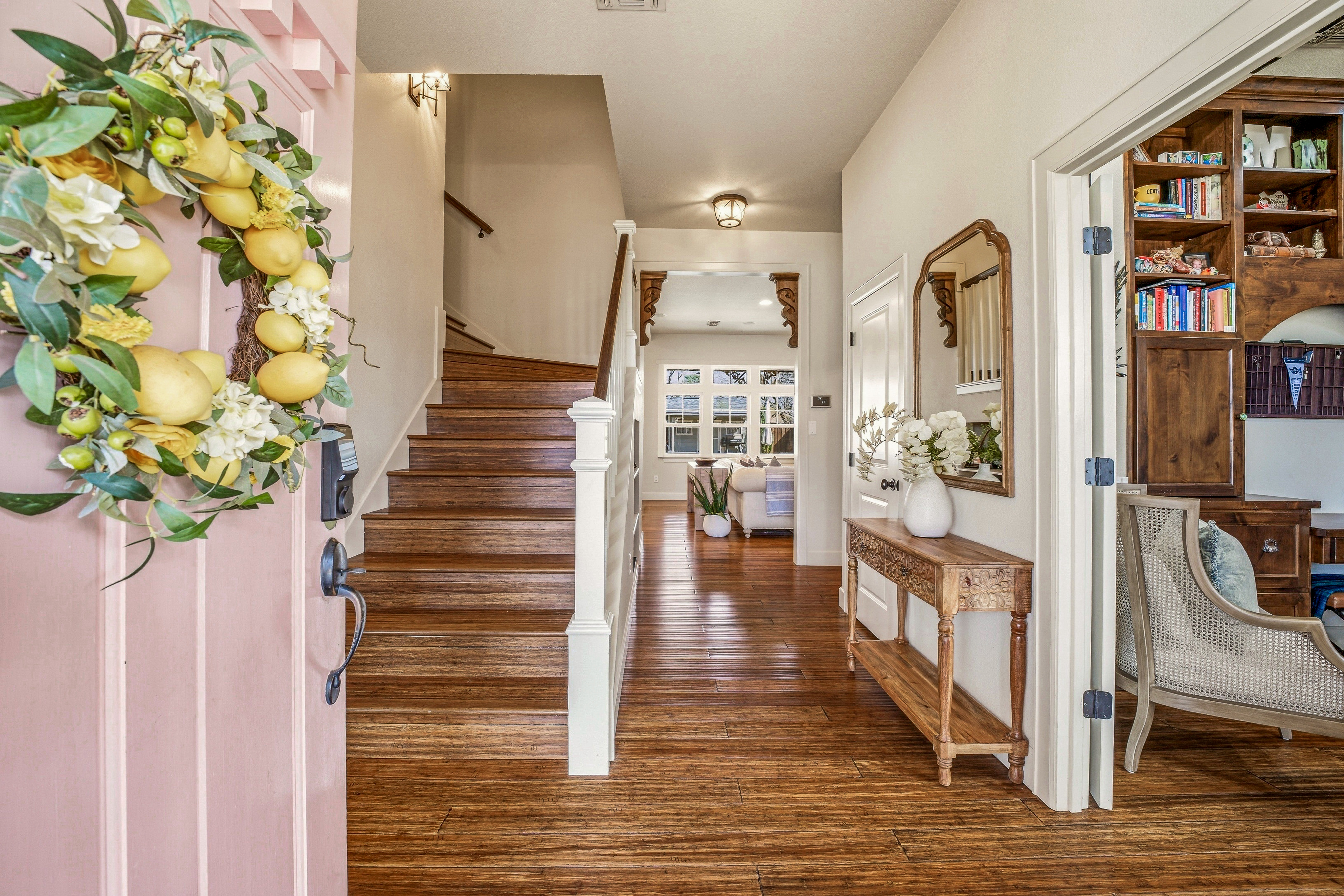  907 Cherry Street  Luxury Home for Sale in Graham, Texas - 物件實景