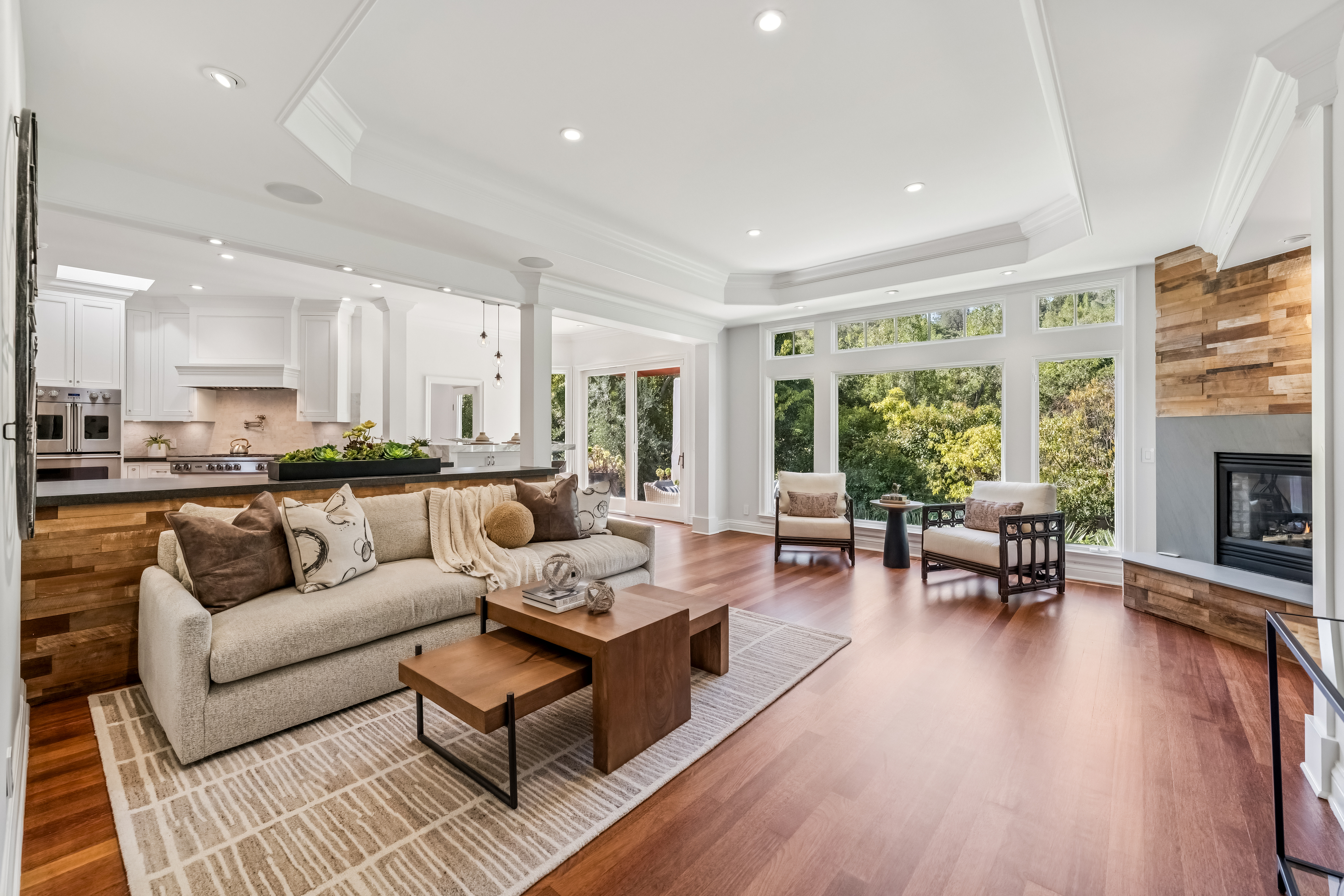  Expansive Mediterranean-Style Villa - 物件實景