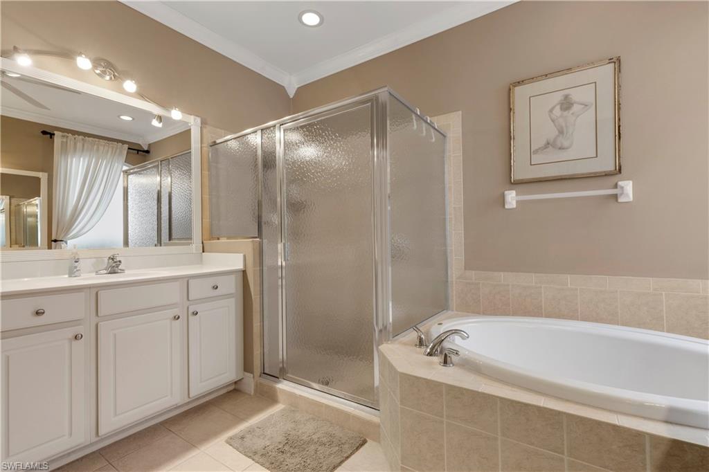 Bonita Springs, Florida, 34135, United States, 2 Bedrooms Bedrooms, ,2 BathroomsBathrooms,Residential,For Sale,1912122