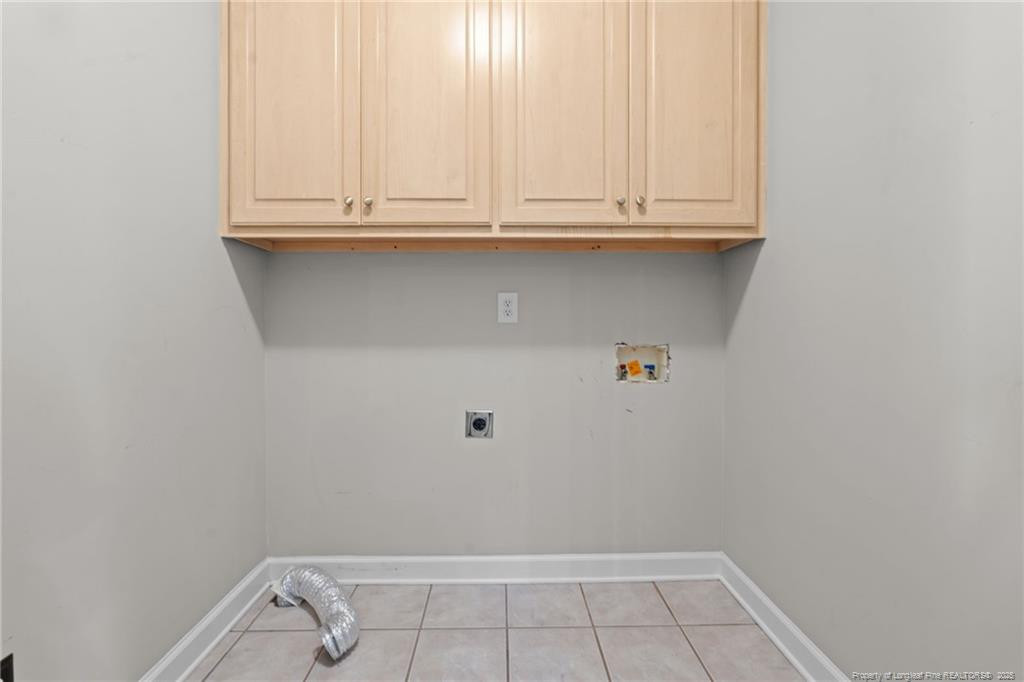 Fayetteville, North Carolina, 28306, United States, 4 Bedrooms Bedrooms, ,3 BathroomsBathrooms,Residential,For Sale,1906970