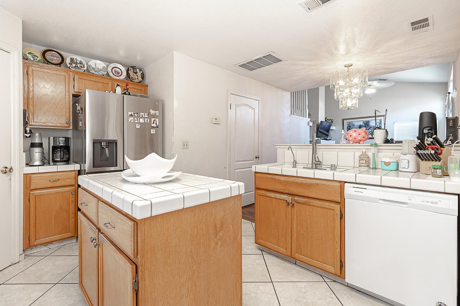 Salida, California, 95368, United States, 4 Bedrooms Bedrooms, ,3 BathroomsBathrooms,Residential,For Sale,1975625