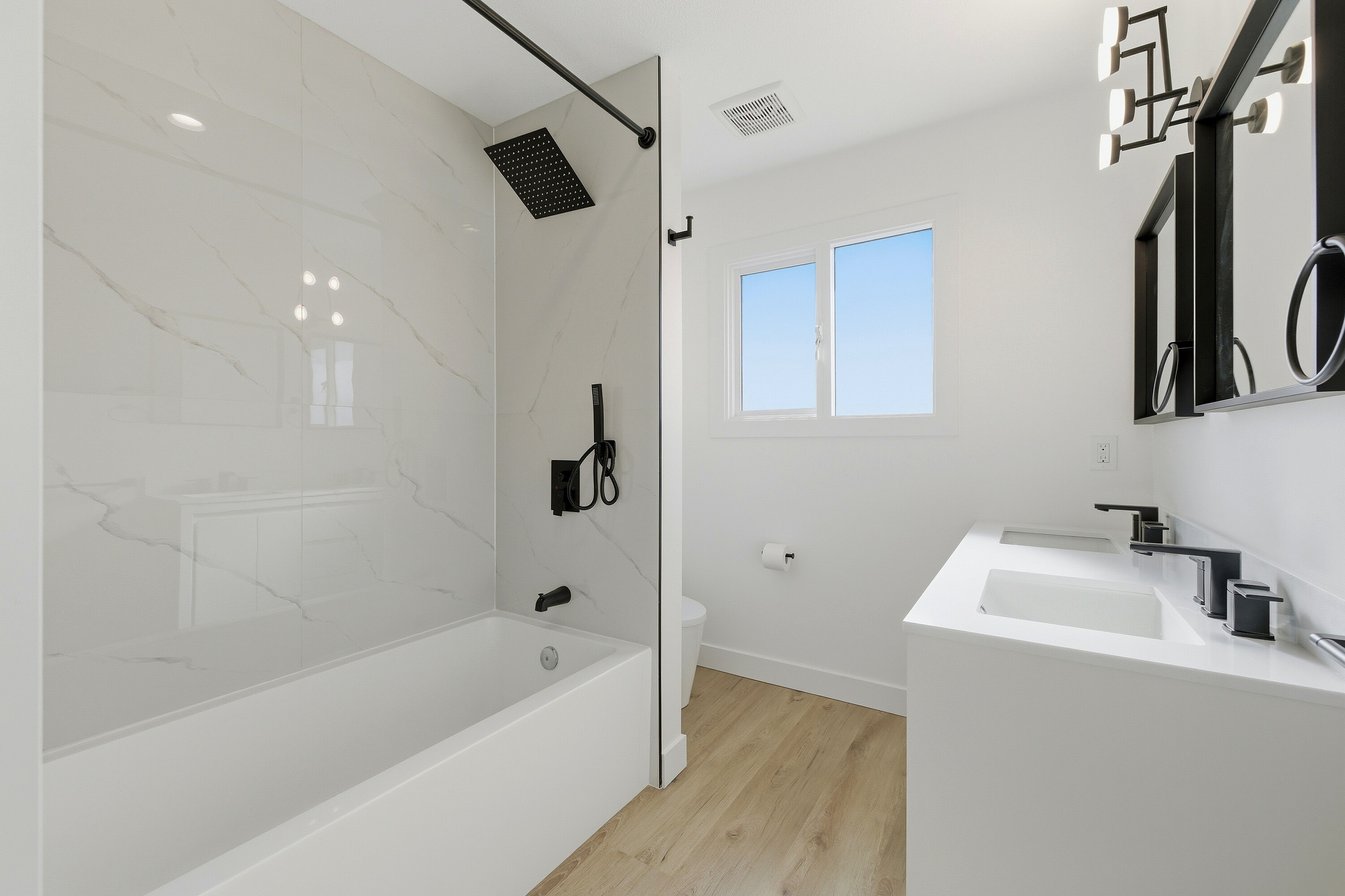  Breathtaking Lake Views - 物件實景