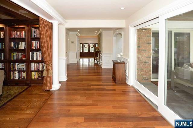 Franklin Lakes, New Jersey, 07417, United States, 5 Bedrooms Bedrooms, ,6 BathroomsBathrooms,Residential,For Sale,1692437