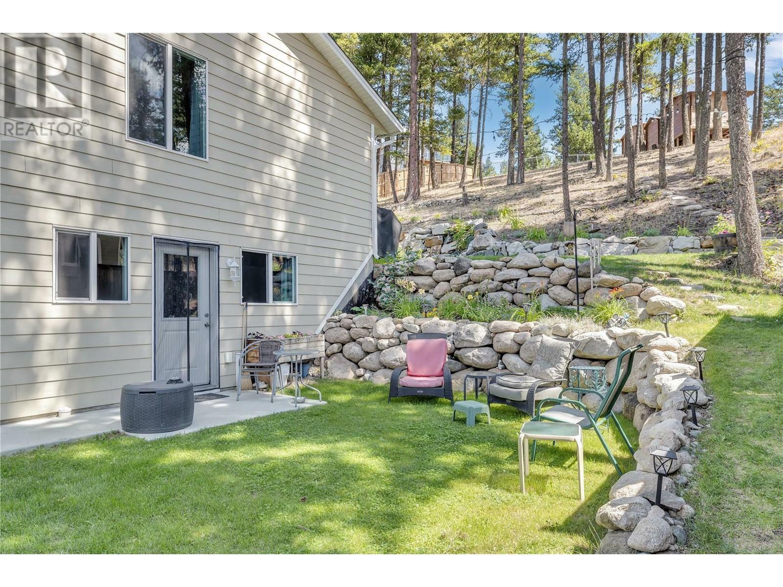 KELOWNA, British Columbia, V1Z 3W6, CA, 5 Bedrooms Bedrooms, ,3 BathroomsBathrooms,Residential,For Sale,1838987