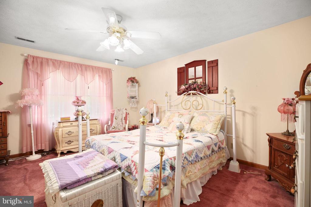 Fredericksburg, Virginia, 22407, United States, 3 Bedrooms Bedrooms, ,3 BathroomsBathrooms,Residential,For Sale,1930345