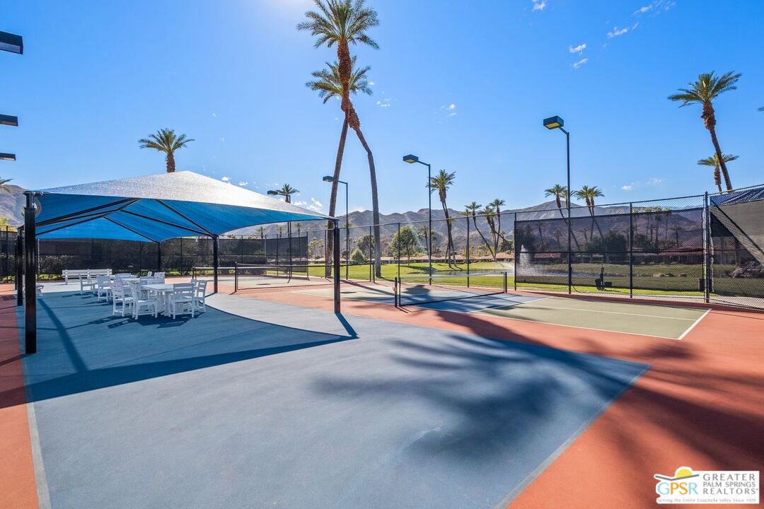 70 Majorca Dr, Rancho Mirage, California, 92270, United States, 3 Bedrooms Bedrooms, ,2 BathroomsBathrooms,Residential,For Sale,70 Majorca Dr,1609680