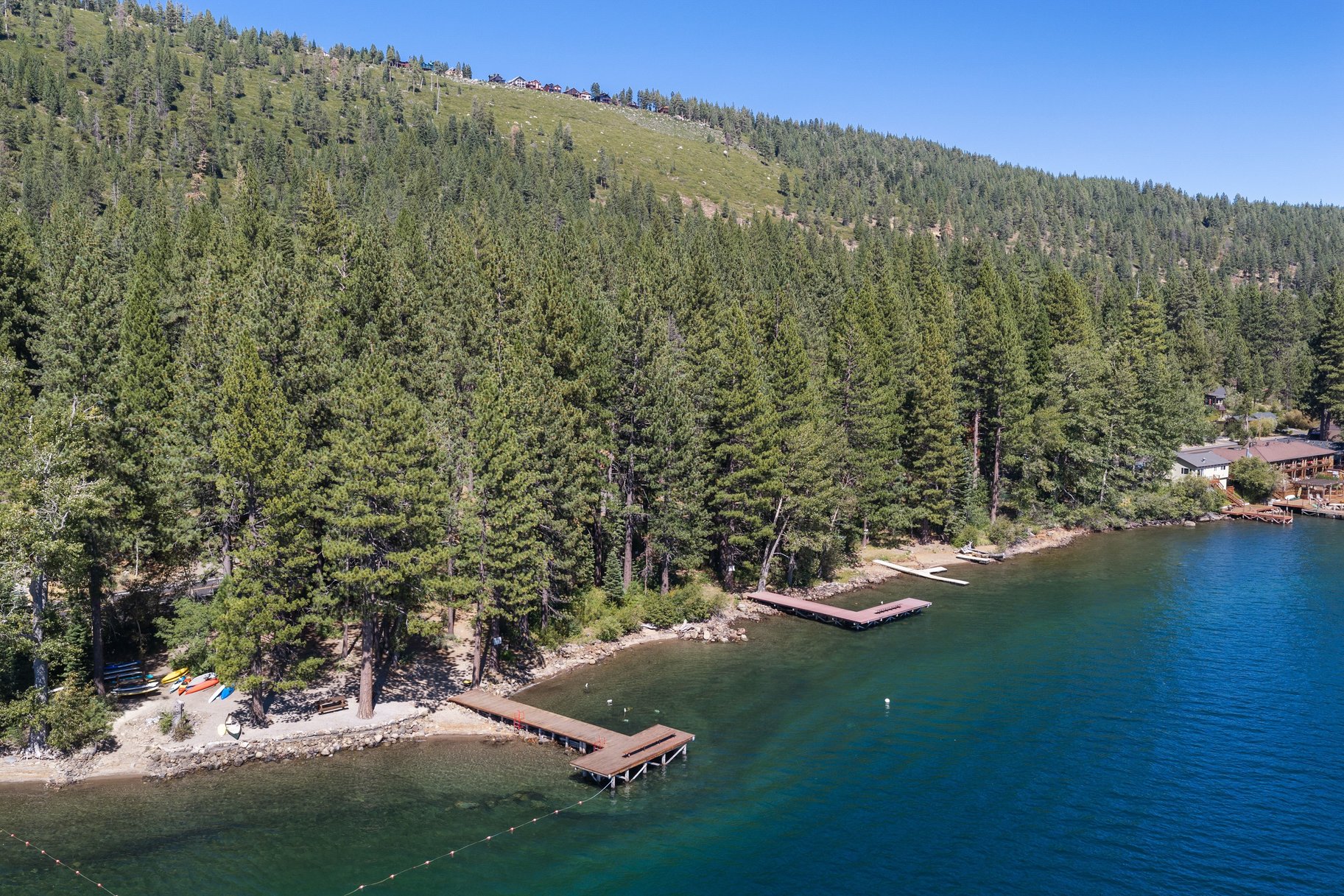  Rare Donner Tract home with private beach and pier access. - 物件實景