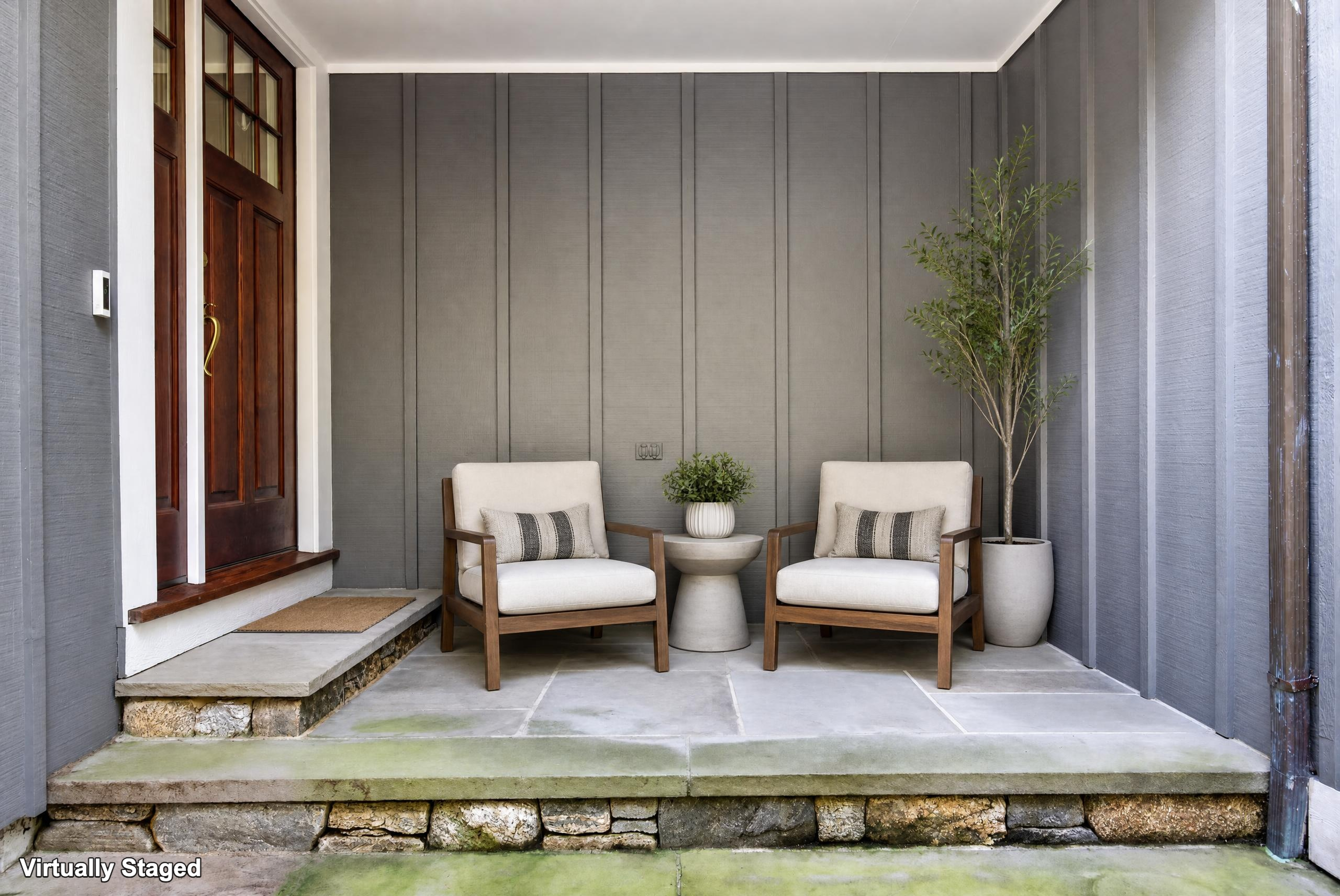  Immaculate Home with Classic Versatile Design Offers Privacy - 物件實景