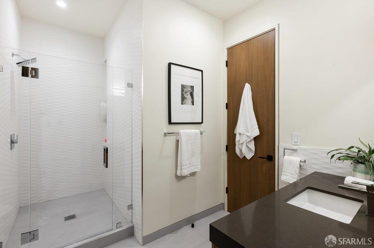 San Francisco, California, 94131, United States, 5 Bedrooms Bedrooms, ,5 BathroomsBathrooms,Residential,For Sale,1897761