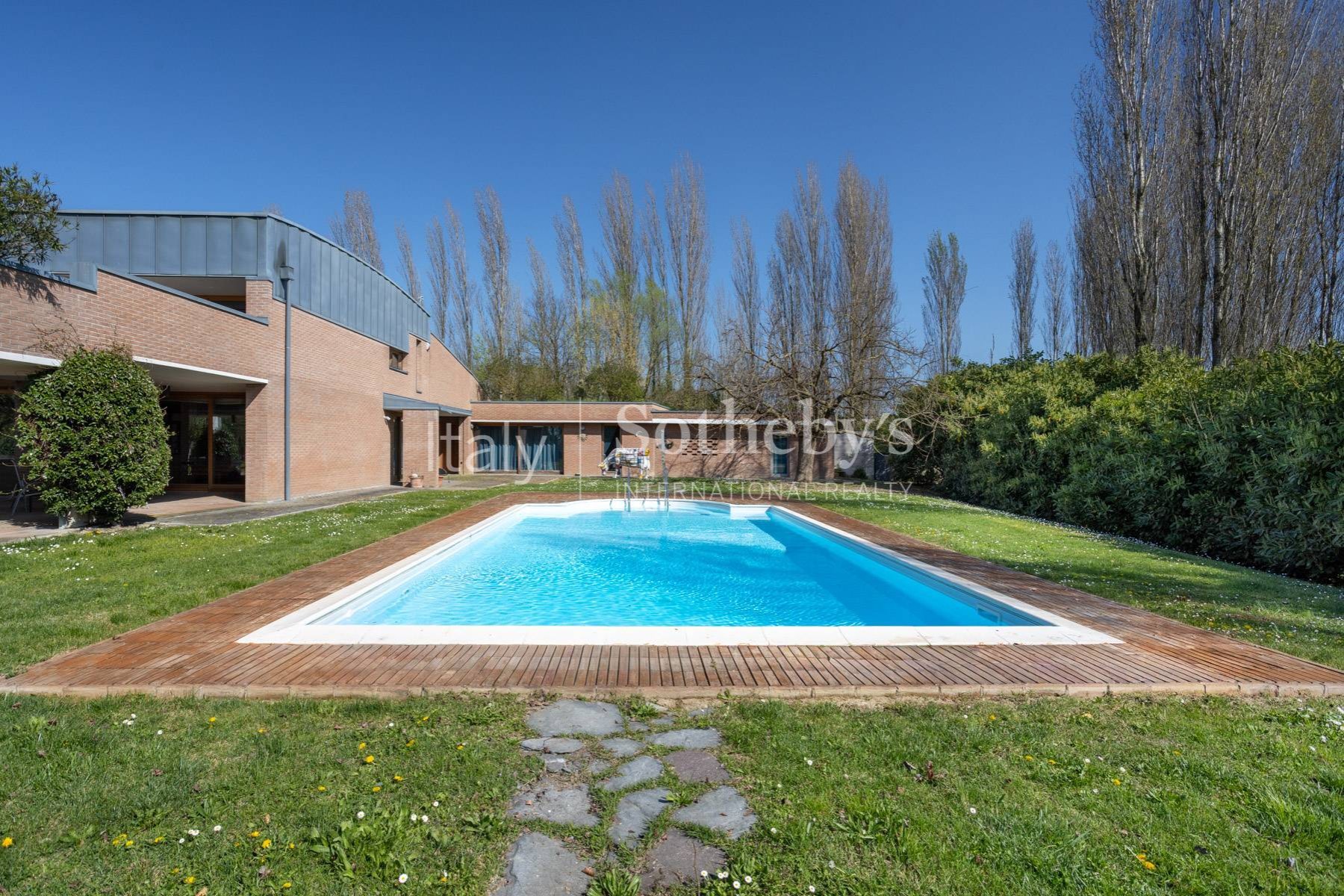  Contemporary villa with park, swimming pool, and private lake - 物件實景