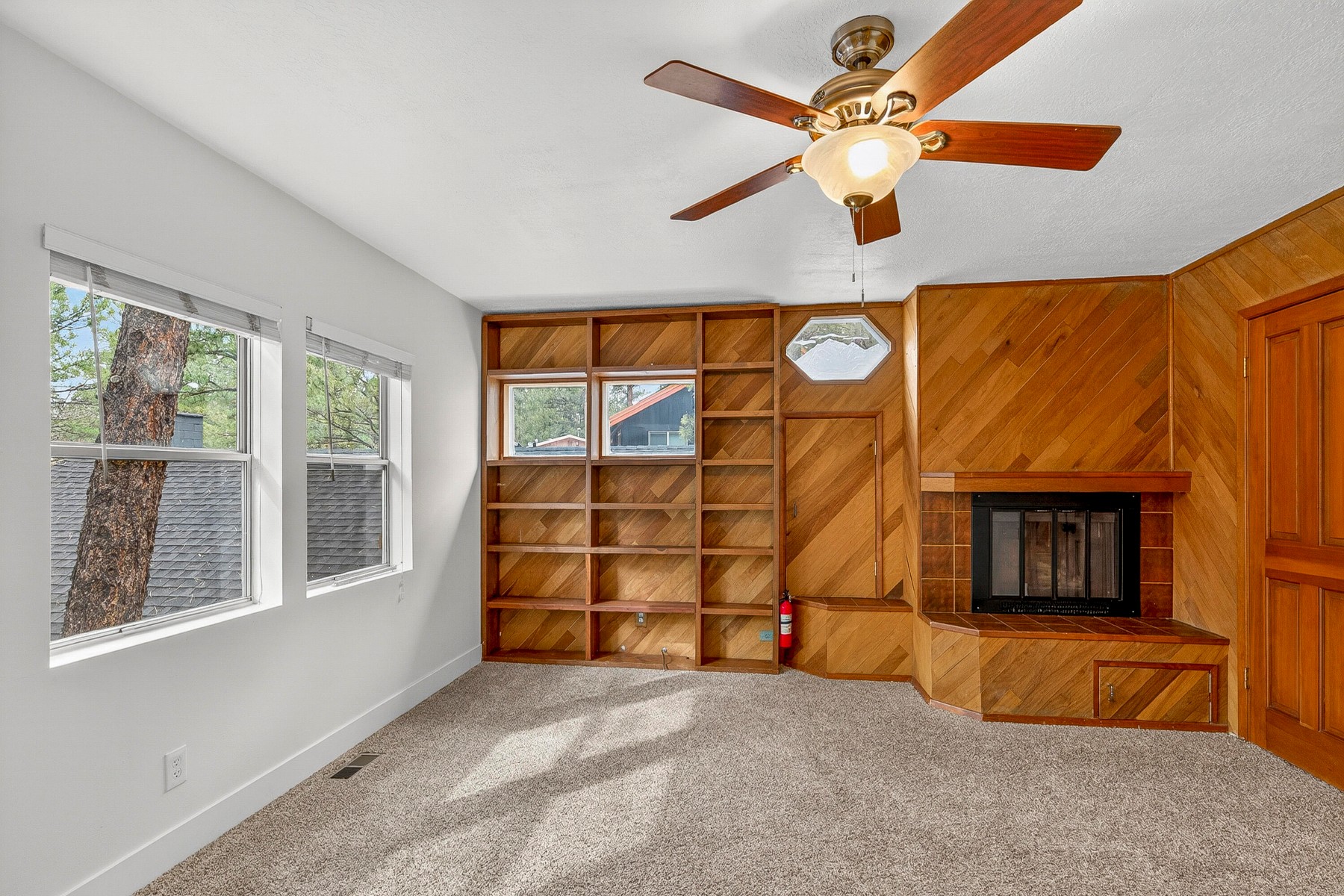  530 N Charles Road ¦Flagstaff, AZ - 物件實景