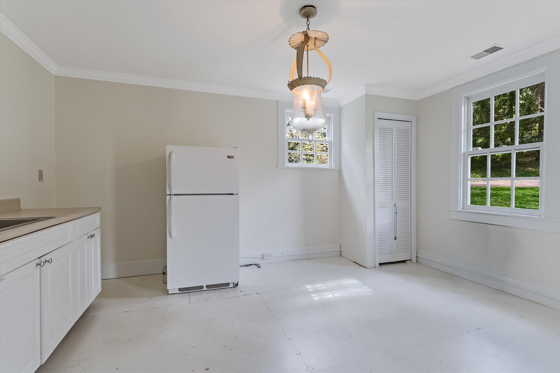  Timeless Character with an Exceptional Setting - 物件實景