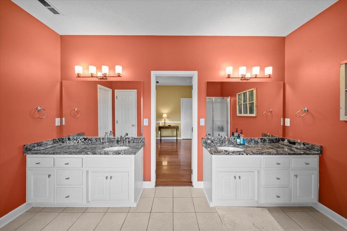 Cowpens, South Carolina, 29330, United States, 5 Bedrooms Bedrooms, ,3 BathroomsBathrooms,Residential,For Sale,1915597