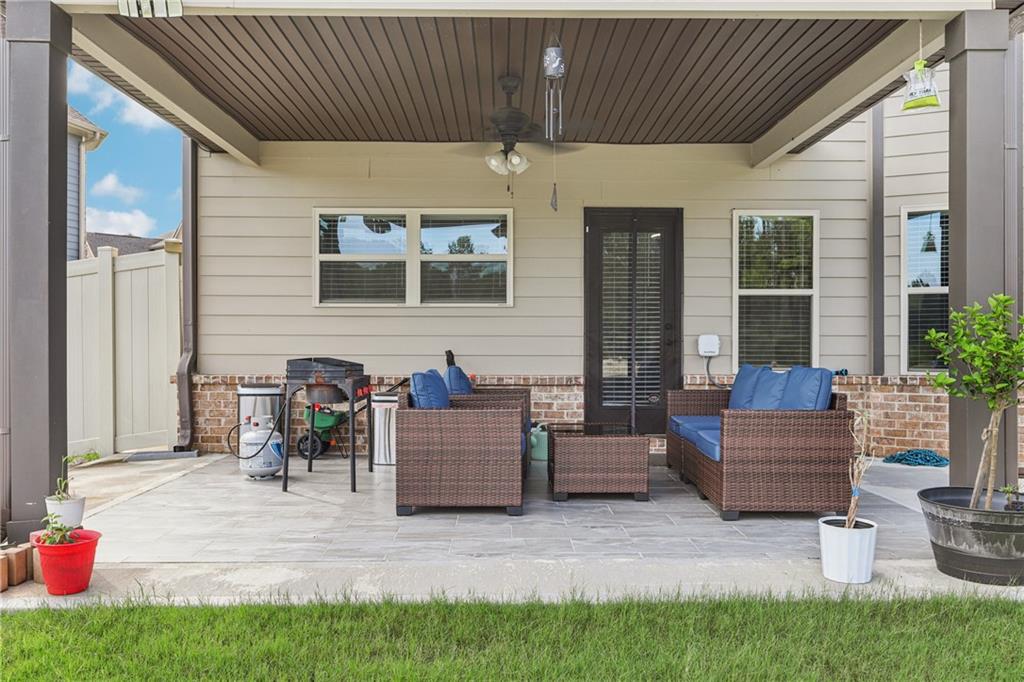 Mcdonough, Georgia, 30252, United States, 5 Bedrooms Bedrooms, ,3 BathroomsBathrooms,Residential,For Sale,1983441