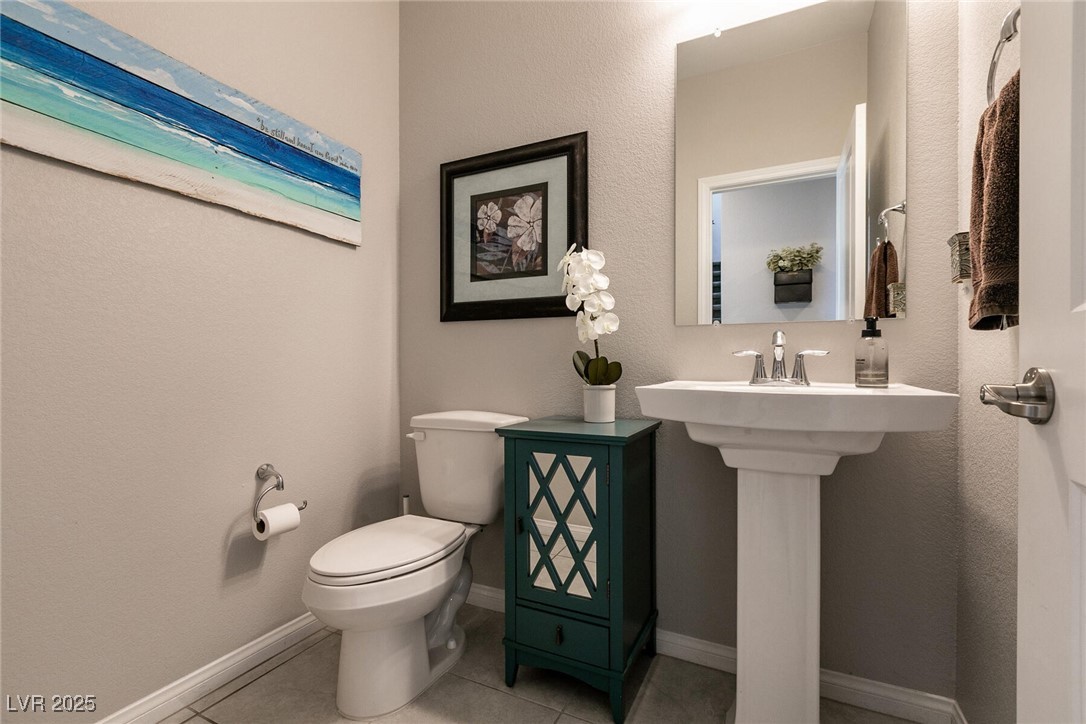 Las Vegas, Nevada, 89166, United States, 4 Bedrooms Bedrooms, ,3 BathroomsBathrooms,Residential,For Sale,1960504