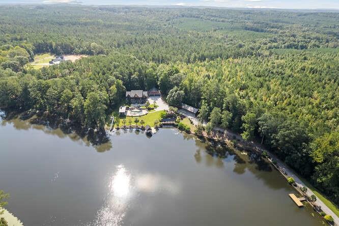 Carrollton, Georgia, 30116, United States, 5 Bedrooms Bedrooms, ,5 BathroomsBathrooms,Residential,For Sale,1803971