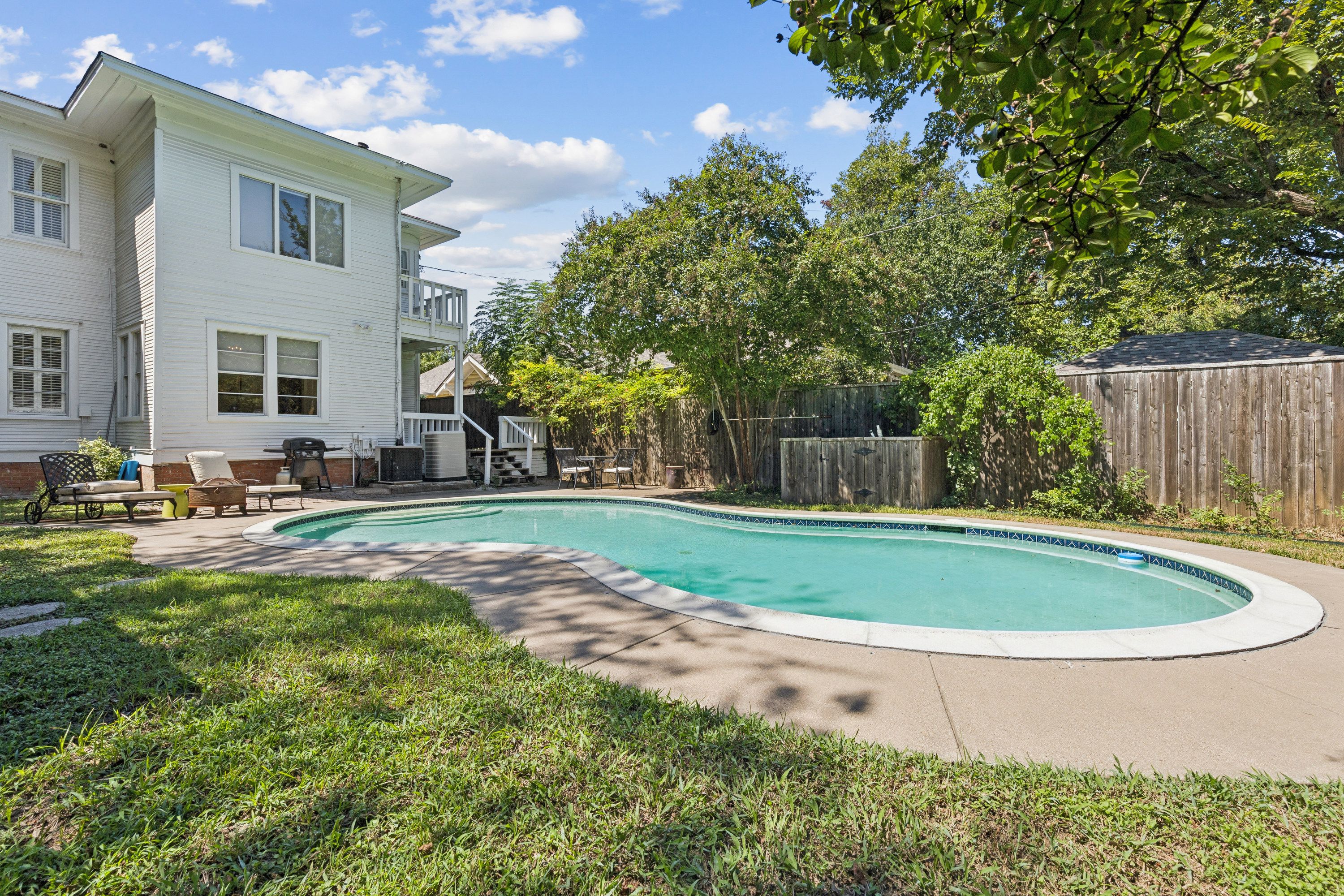  Whimsical in Winnetka Heights - 物件實景