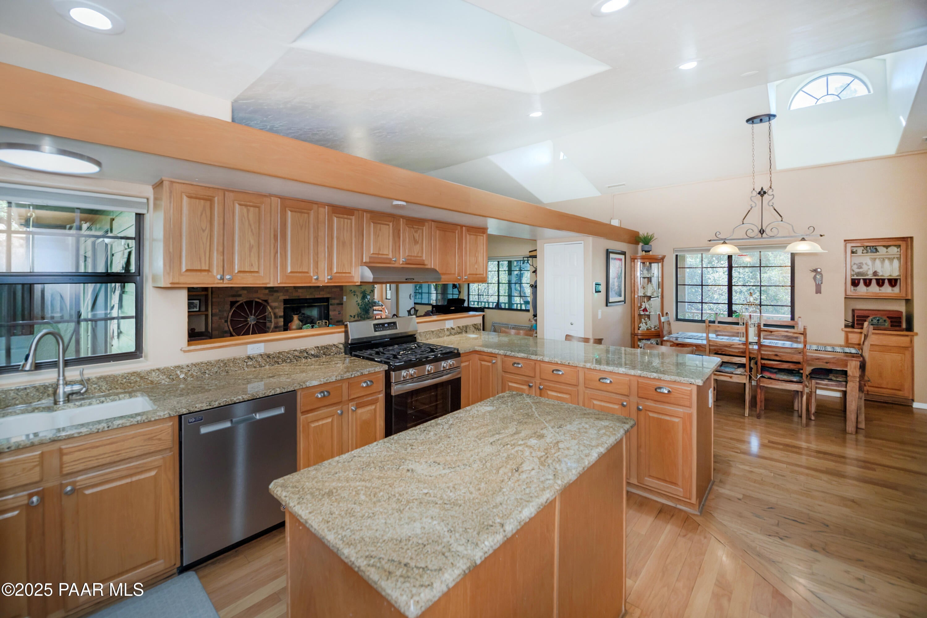 Prescott, Arizona, 86303, United States, 3 Bedrooms Bedrooms, ,3 BathroomsBathrooms,Residential,For Sale,1992908