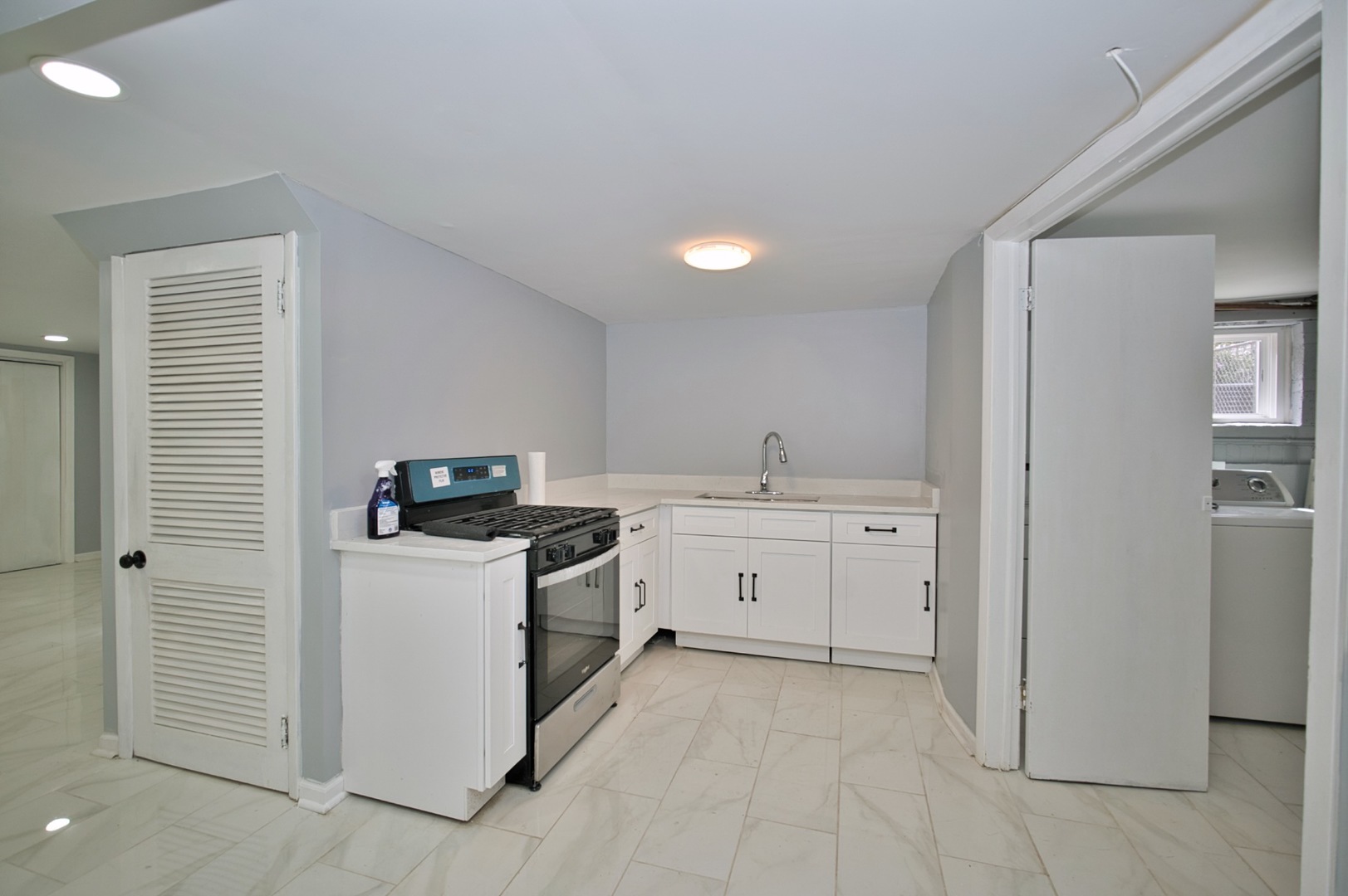 Skokie, Illinois, 60076, United States, 4 Bedrooms Bedrooms, ,3 BathroomsBathrooms,Residential,For Sale,1978573