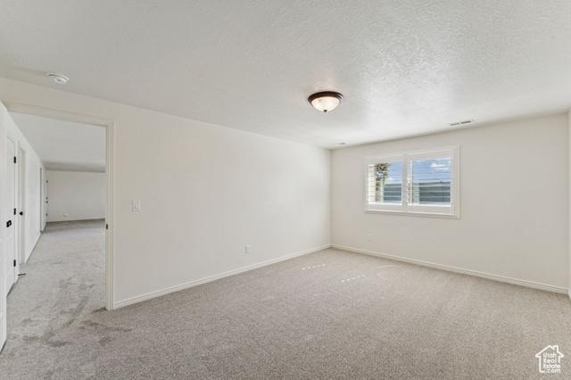 West Haven, Utah, 84401, United States, 6 Bedrooms Bedrooms, ,3 BathroomsBathrooms,Residential,For Sale,1984111