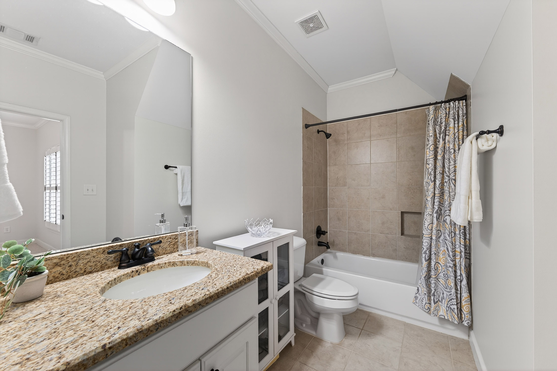  Offering an Exceptional Sense of Community Within a Luxury Gated Setting. - 物件實景