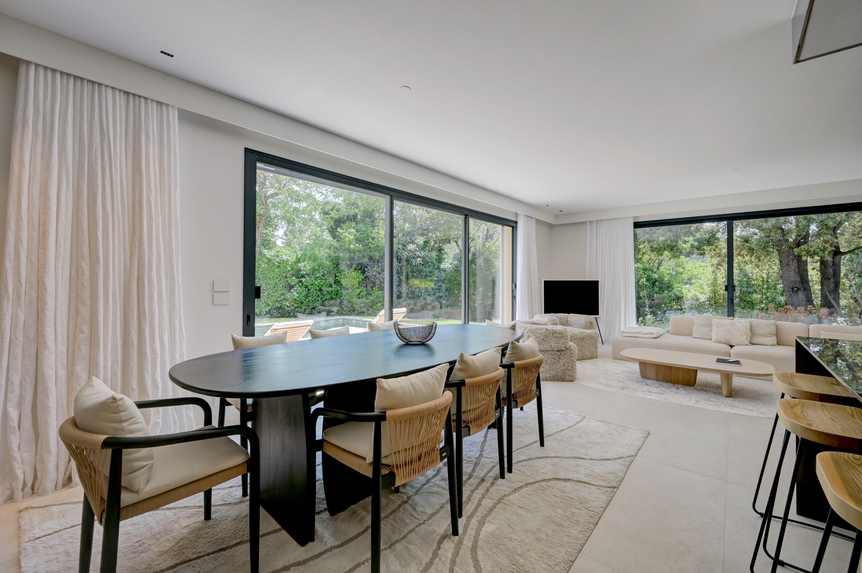  Aix-en-Provence  Contemporary Villa with Pool, Triple Garage and Walking Dista… - 物件實景