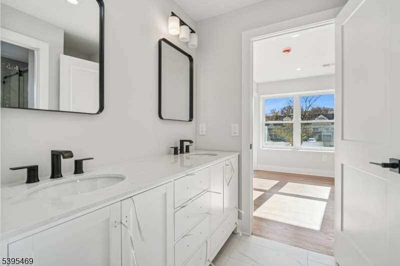 New Providence Boro, New Jersey, 07974, United States, 6 Bedrooms Bedrooms, ,6 BathroomsBathrooms,Residential,For Sale,2001991