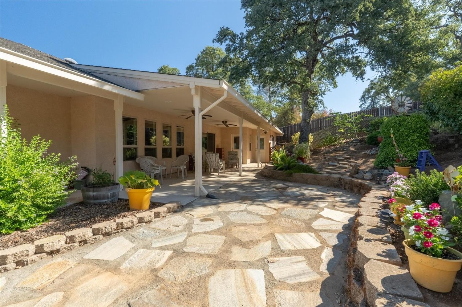 Angels Camp, California, 95222, United States, 4 Bedrooms Bedrooms, ,2 BathroomsBathrooms,Residential,For Sale,1980350