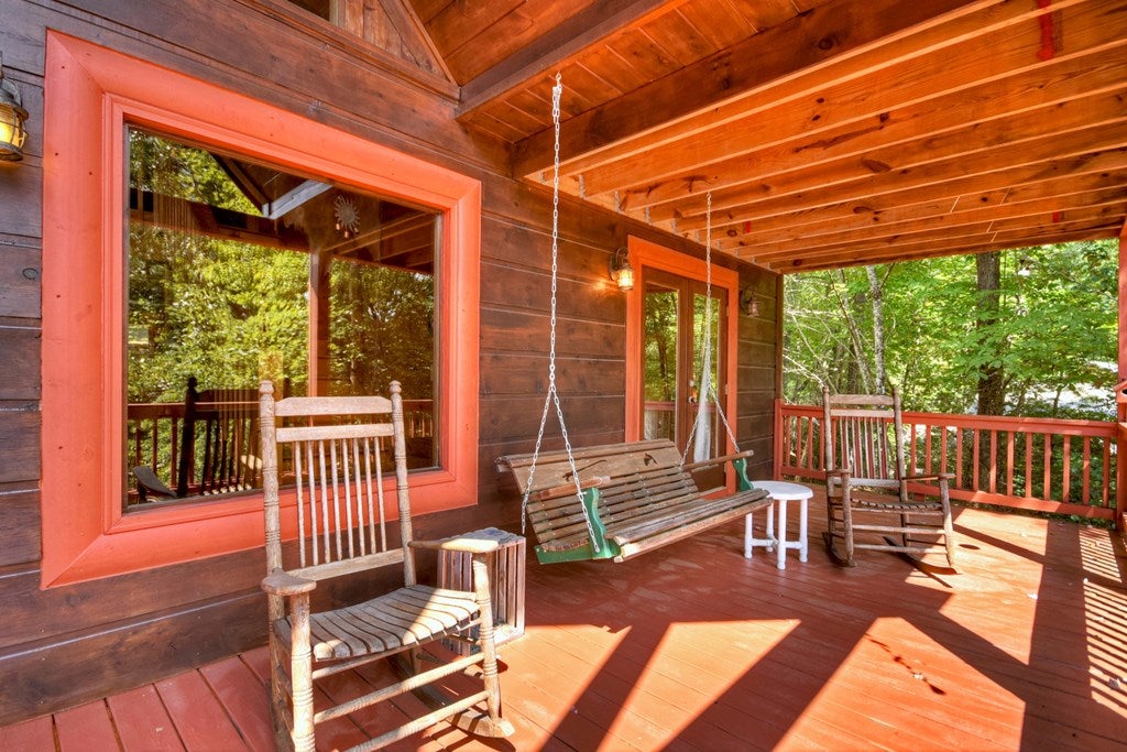 Blue Ridge, Georgia, 30513, United States, 3 Bedrooms Bedrooms, ,3 BathroomsBathrooms,Residential,For Sale,1965953