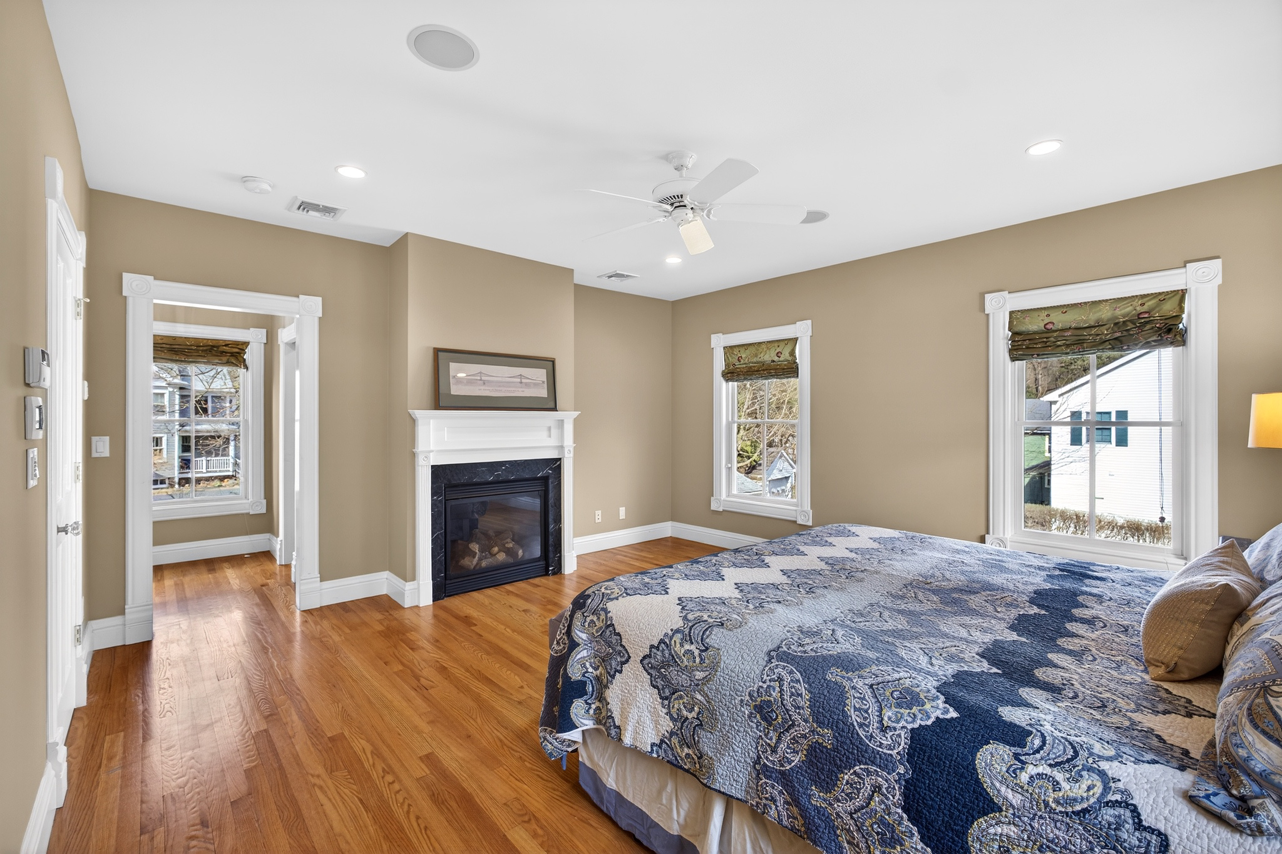  247 Broadway - 物件實景