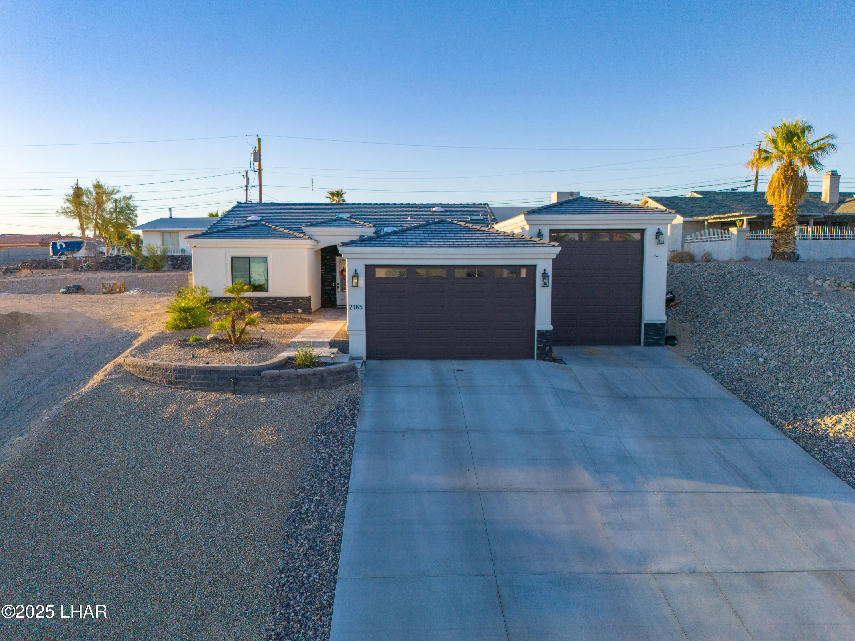 Lake Havasu City, Arizona, 86403, United States, 3 Bedrooms Bedrooms, ,4 BathroomsBathrooms,Residential,For Sale,1827027