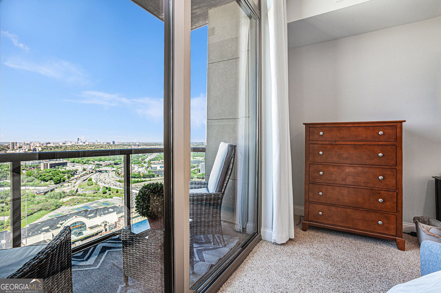 Atlanta, Georgia, 30363, United States, 3 Bedrooms Bedrooms, ,3 BathroomsBathrooms,Residential,For Sale,1859016