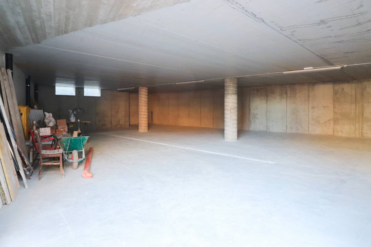 Via Mont?, Monforte d'Alba, Cuneo, 12065, IT, 5 Bedrooms Bedrooms, ,5 BathroomsBathrooms,Residential,For Sale,Via Mont?,1440823