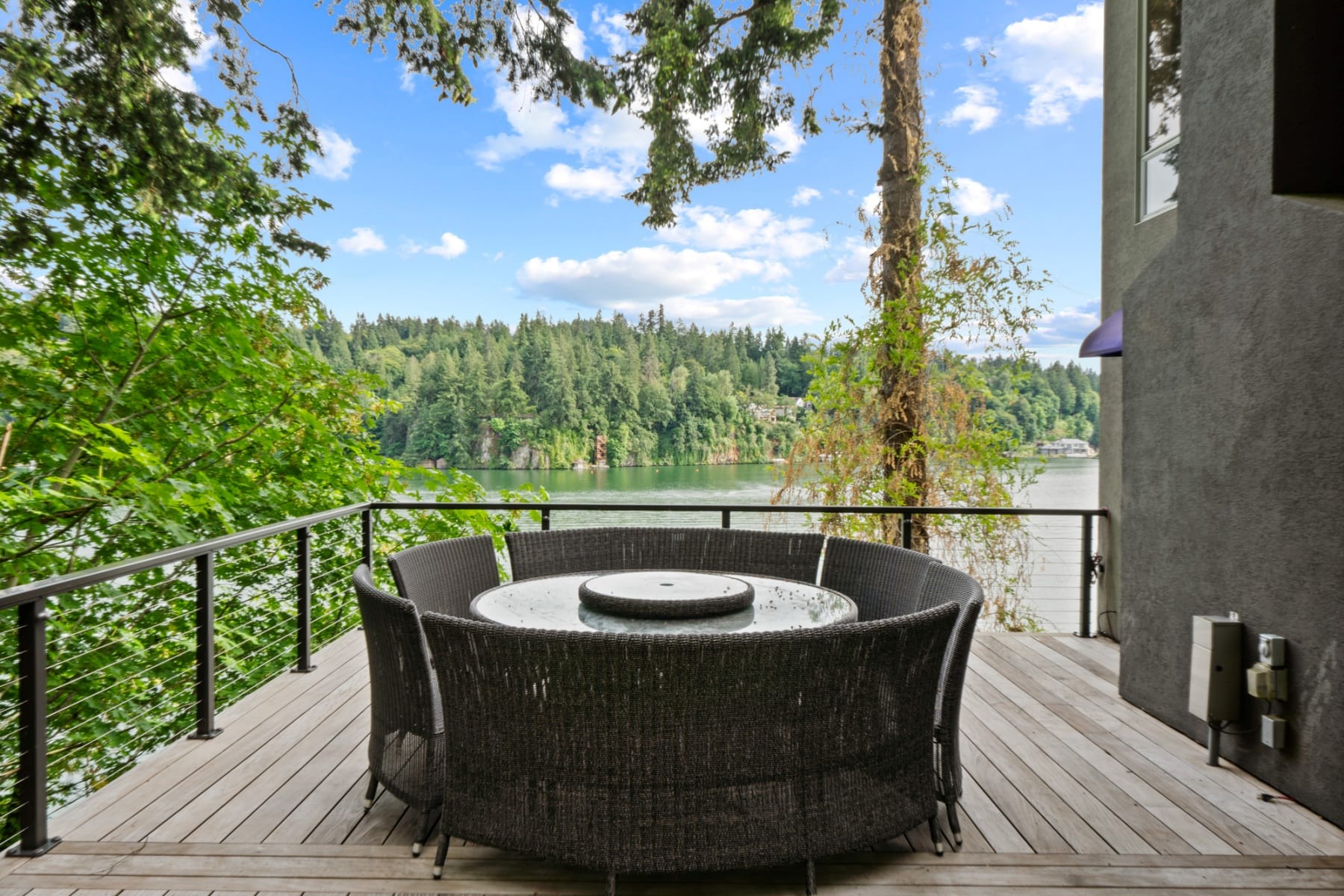  2236 SUMMIT CT Lake Oswego, OR 97034 - 物件實景