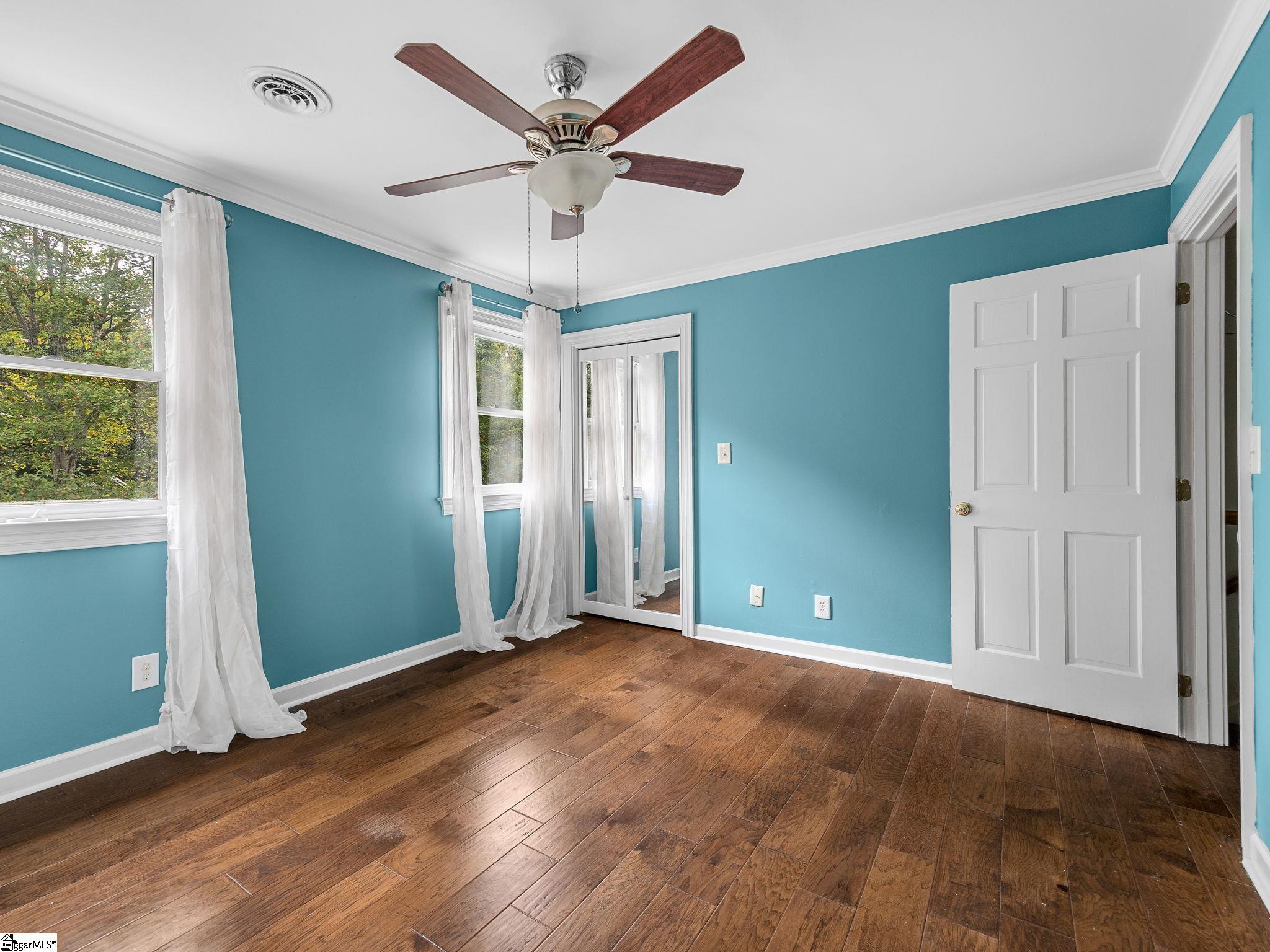 Spartanburg, South Carolina, 29301, United States, 4 Bedrooms Bedrooms, ,3 BathroomsBathrooms,Residential,For Sale,1950138