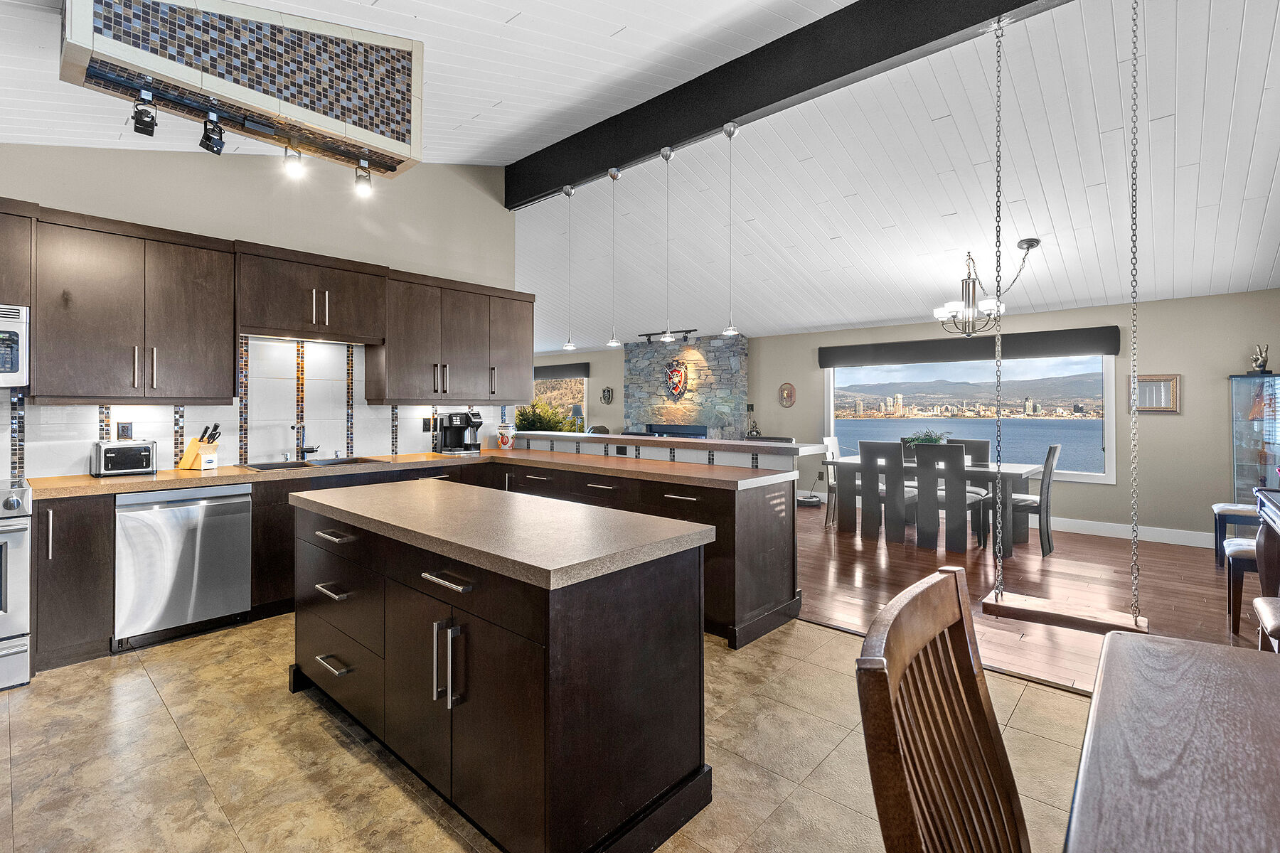  Timeless Design with a Pool - 物件實景